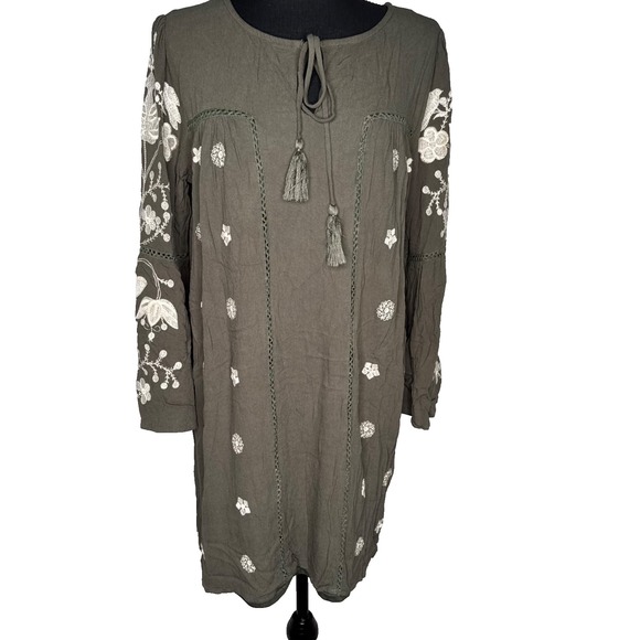 entro Dresses & Skirts - Entro Embroidered‎ Boho Peasant Dress Tassel Tie Olive Green | Size L